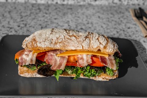 BLT